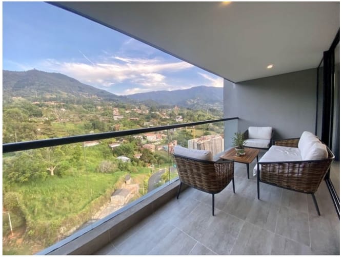 Apartamento de 3 alcobas en venta en Loma De Las Brujas, Envigado, 166 m² · foto 8 de 24