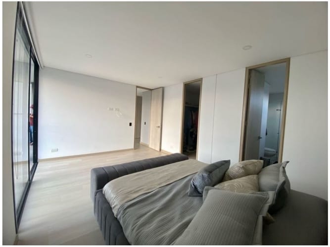 Apartamento de 3 alcobas en venta en Loma De Las Brujas, Envigado, 166 m² · foto 21 de 24