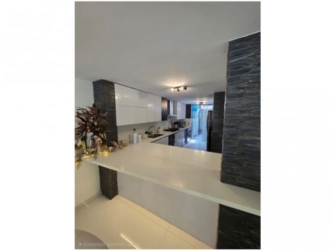 Casa de 3 alcobas en venta en El Tesoro, Medellín, 229 m² · foto 17 de 18