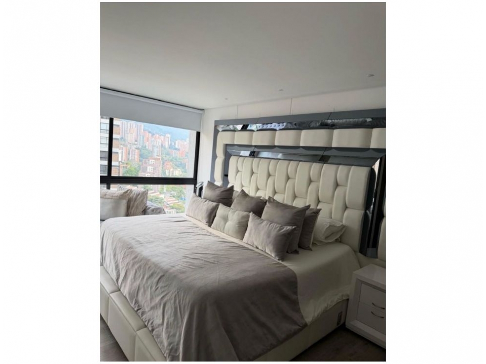 Apartamento en venta en El Poblado, Medellín · foto 6 de 9