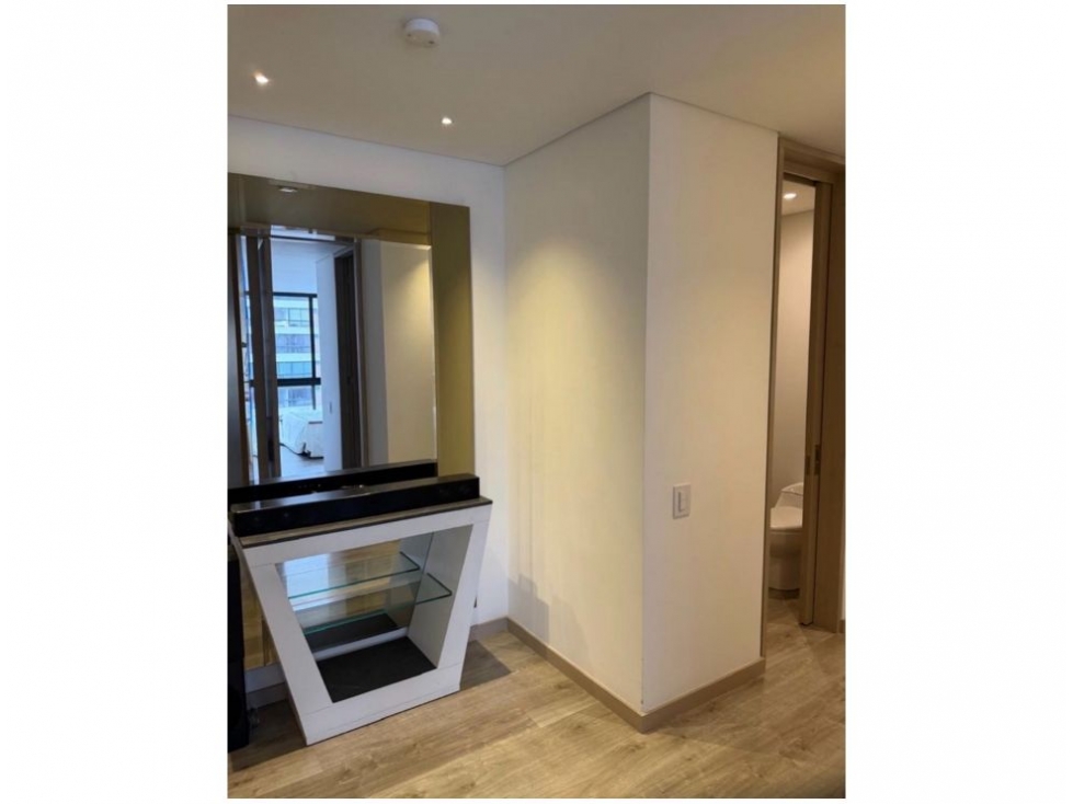 Apartamento en venta en El Poblado, Medellín · foto 8 de 9