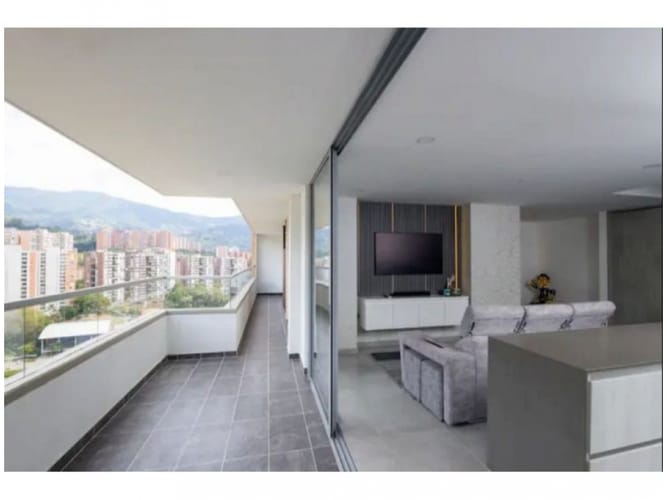 Apartamento en venta en Cumbres, Envigado · foto 8 de 24