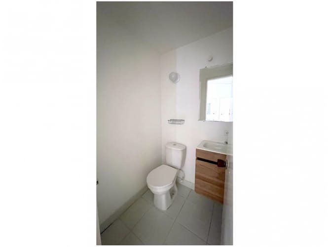 Casa de 10 alcobas en venta en Las Lomas, Medellín, 680 m² · foto 8 de 24