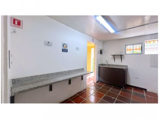Casa de 10 alcobas en venta en Las Lomas, Medellín, 680 m² · foto 11 de 24