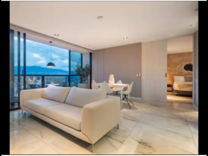 Apartamento de 1 alcoba en venta en El Poblado, Medellín, 85 m² · foto 2 de 18
