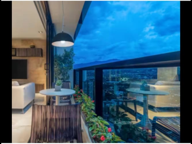 Apartamento de 1 alcoba en venta en El Poblado, Medellín, 85 m² · foto 4 de 18