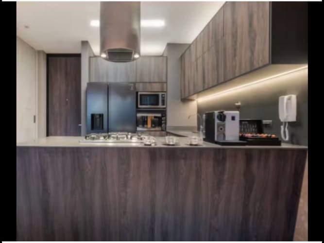 Apartamento de 1 alcoba en venta en El Poblado, Medellín, 85 m² · foto 5 de 18