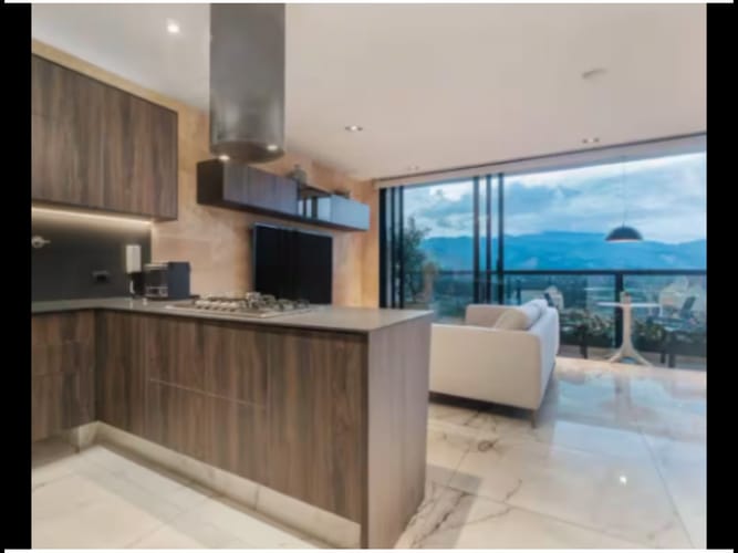 Apartamento de 1 alcoba en venta en El Poblado, Medellín, 85 m² · foto 7 de 18