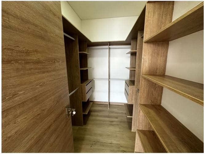 Apartamento de 3 alcobas en venta en Escobero, Envigado, 119 m² · foto 13 de 18