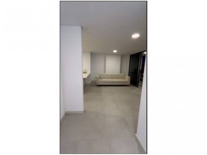 Apartamento de 3 alcobas en venta en Los Colores, Medellín, 89 m² · foto 8 de 23