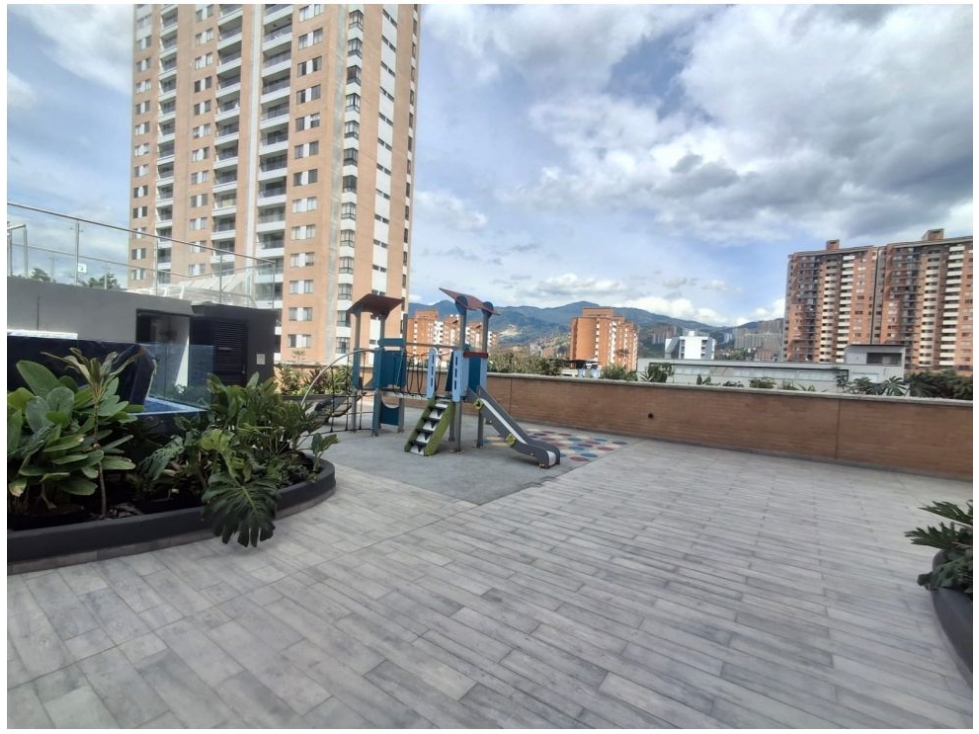 Apartamento en venta en Los Colores, Medellín · foto 19 de 23