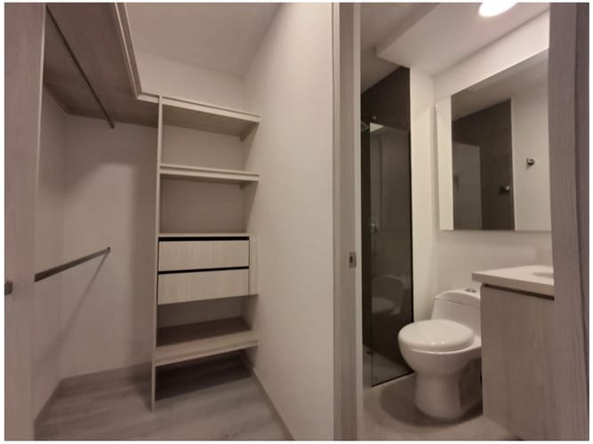 Apartamento de 3 alcobas en venta en Los Colores, Medellín, 89 m² · foto 13 de 23