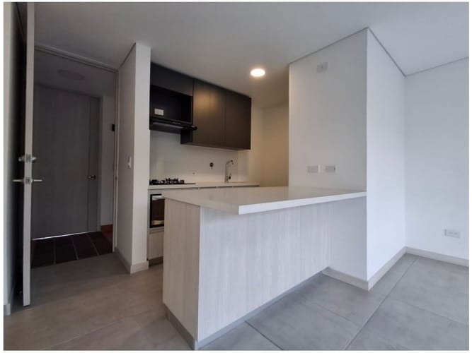 Apartamento de 3 alcobas en venta en Los Colores, Medellín, 89 m² · foto 15 de 23
