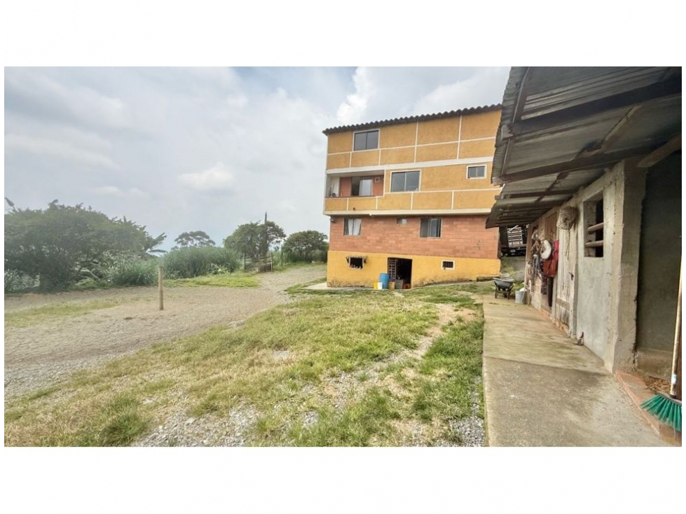 Casa en venta en Loma Del Chocho, Envigado · foto 3 de 18
