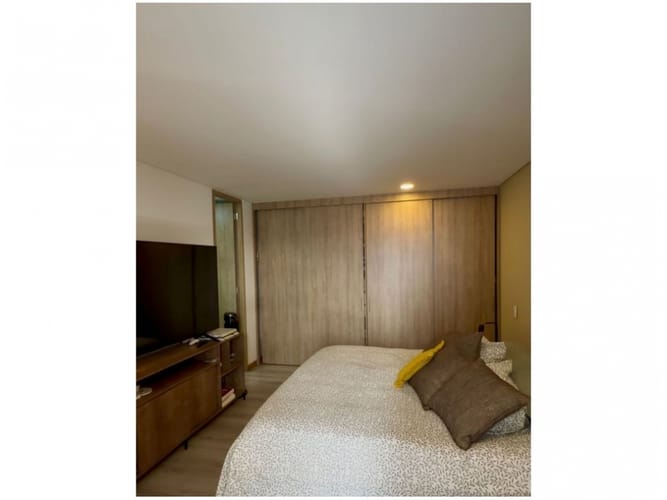 Apartamento de 2 alcobas en venta en Castropol, Medellín, 132 m² · foto 12 de 24