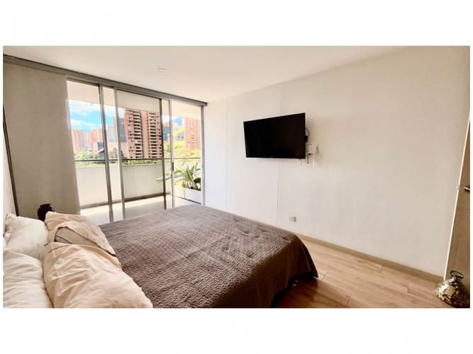 Apartamento de 2 alcobas en venta en Los Balsos, Medellín, 100 m² · foto 8 de 19