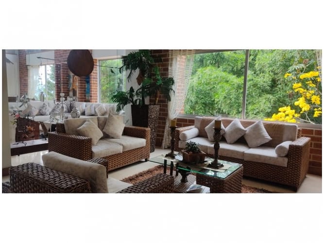 Casa de 6 alcobas en venta en Loma Del Escobero, Envigado, 1477 m² · foto 8 de 19