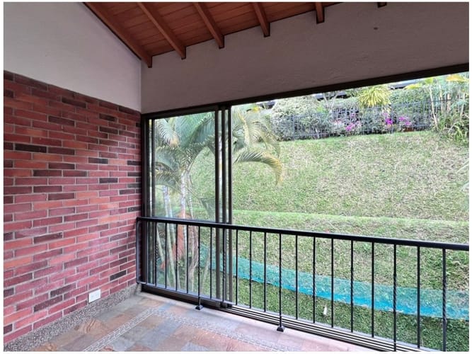 Casa de 3 alcobas en venta en El Poblado, El Retiro, 240 m² · foto 16 de 24