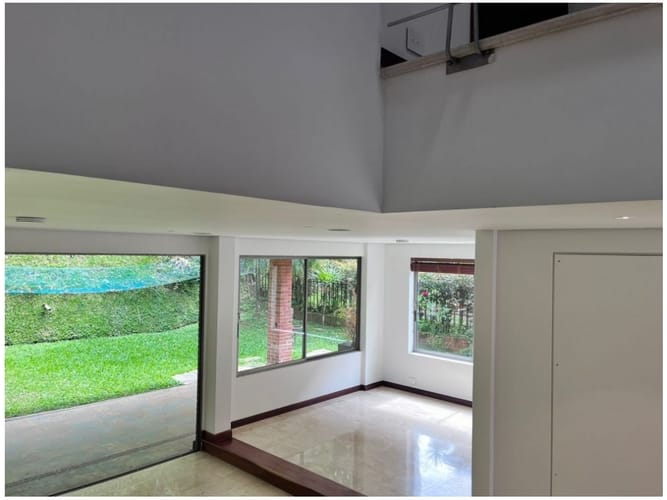 Casa de 3 alcobas en venta en El Poblado, El Retiro, 240 m² · foto 17 de 24