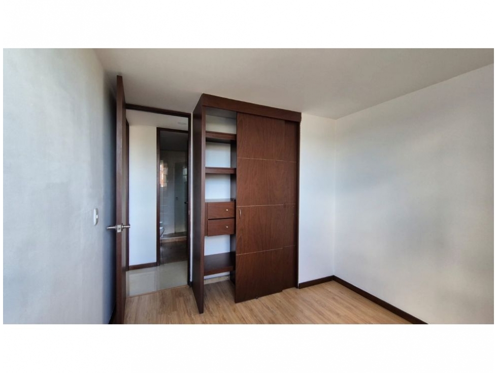 Apartamento en venta en La Abadia, Medellín · foto 8 de 10