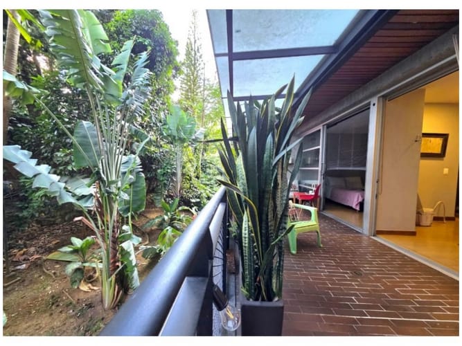 Apartaestudio en venta en El Poblado, Medellín, 79 m² · foto 3 de 17