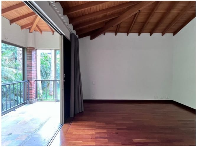 Casa de 3 alcobas en venta en El Poblado, El Retiro, 240 m² · foto 19 de 24