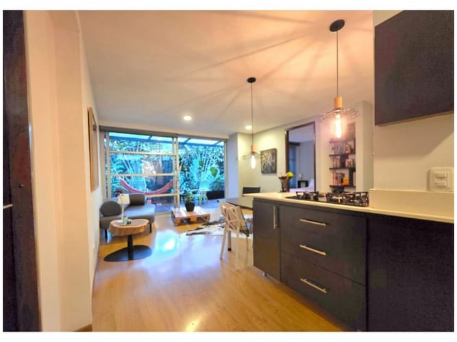 Apartaestudio en venta en El Poblado, Medellín, 79 m² · foto 5 de 17