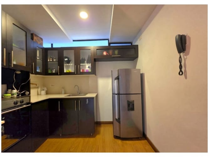 Apartaestudio en venta en El Poblado, Medellín, 79 m² · foto 6 de 17