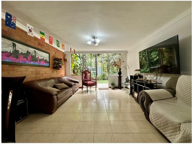 Casa de 3 alcobas en venta en Suramérica, La Estrella, 189 m² · foto 4 de 23