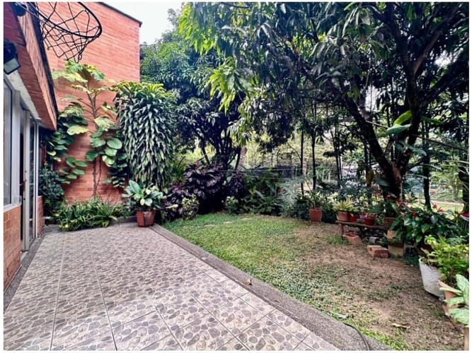 Casa de 3 alcobas en venta en Suramérica, La Estrella, 189 m² · foto 6 de 23