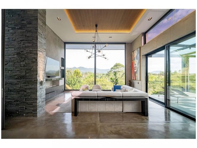 Casa de 4 alcobas en venta en La Ceja, 602 m² · foto 4 de 16