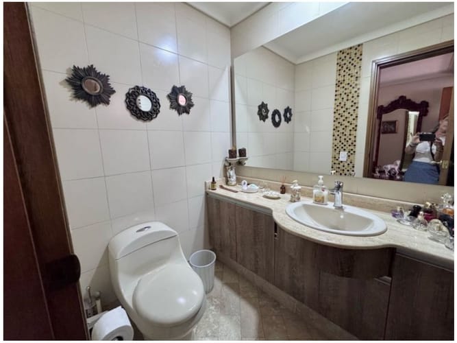 Casa de 3 alcobas en venta en El Poblado, Medellín, 274 m² · foto 16 de 24