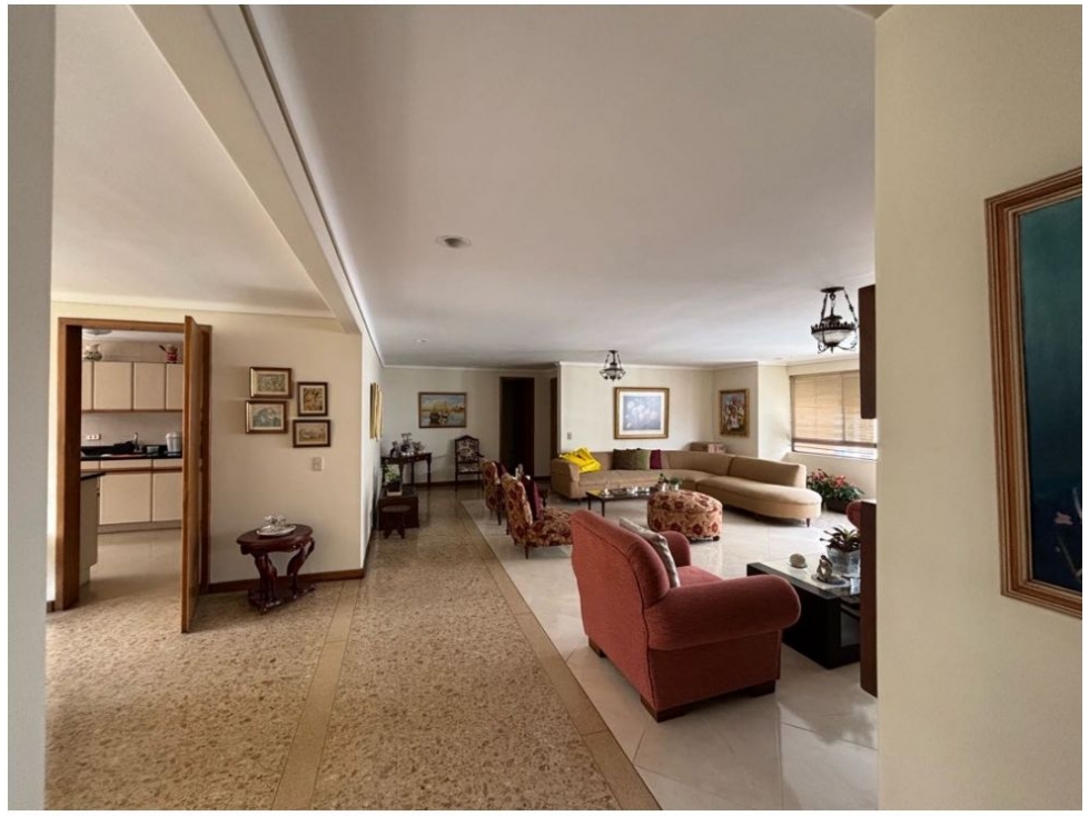 Apartamento en venta en Castropol, Medellín · foto 2 de 23