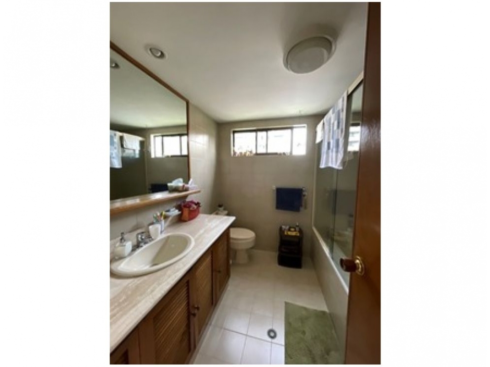 Apartamento en venta en Castropol, Medellín · foto 8 de 23