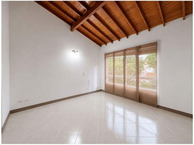 Casa de 4 alcobas en venta en Castropol, Medellín, 220 m² · foto 8 de 24