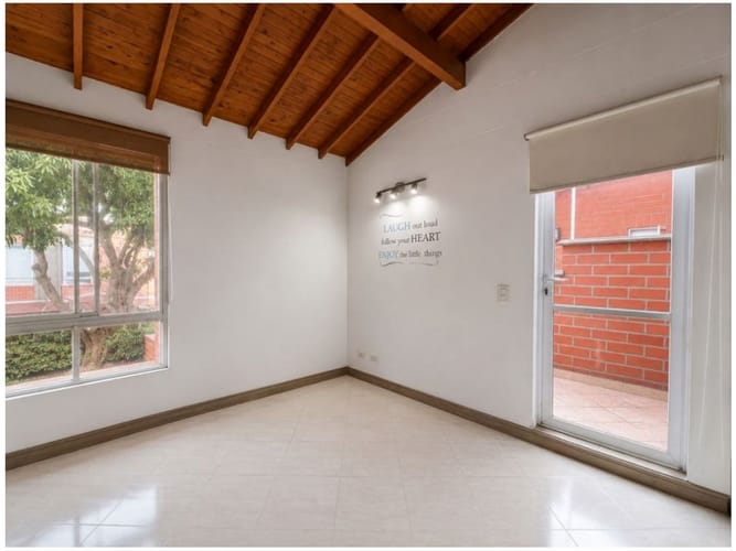 Casa de 4 alcobas en venta en Castropol, Medellín, 220 m² · foto 11 de 24