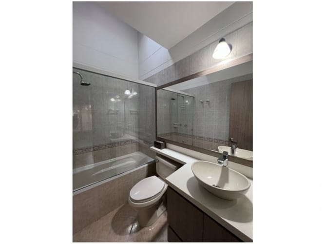 Casa de 4 alcobas en venta en Castropol, Medellín, 220 m² · foto 14 de 24
