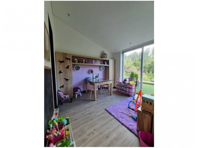 Casa de 5 alcobas en venta en Vía Las Palmas, Medellín, 465 m² · foto 13 de 24
