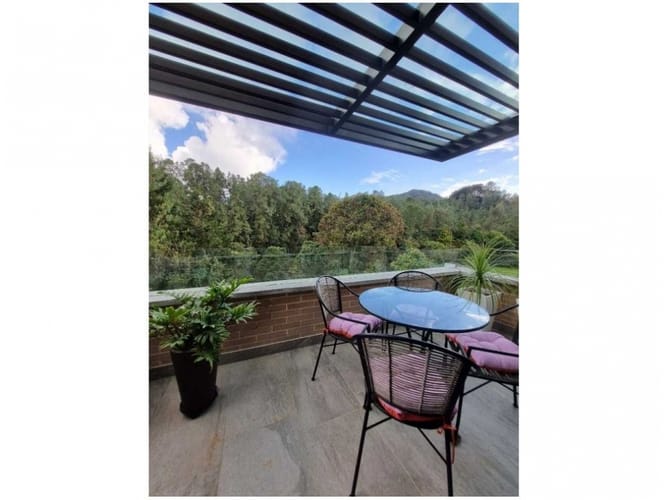 Casa de 5 alcobas en venta en Vía Las Palmas, Medellín, 465 m² · foto 17 de 24