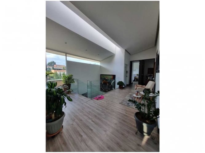 Casa de 5 alcobas en venta en Vía Las Palmas, Medellín, 465 m² · foto 22 de 24