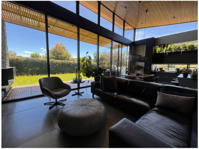 Casa de 3 alcobas en venta en El Velódromo, Medellín, 348 m² · foto 16 de 22