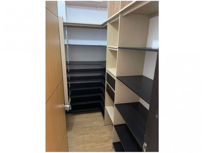 Casa de 4 alcobas en venta en El Poblado, Medellín, 380 m² · foto 18 de 24