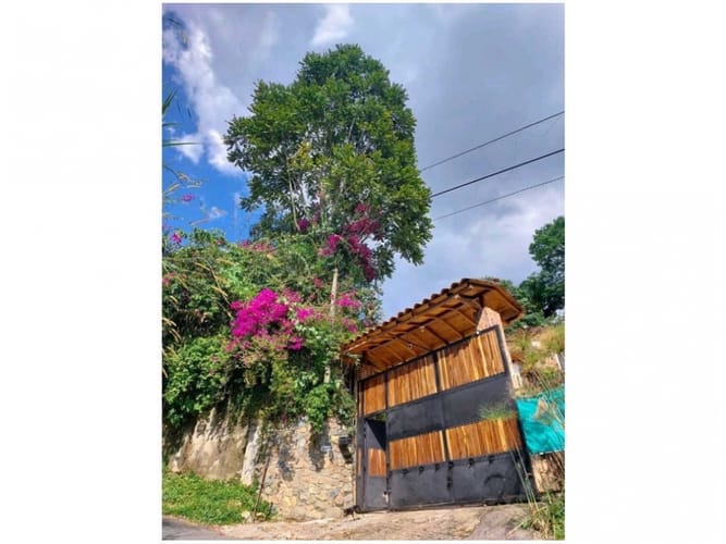 Finca en venta en San Antonio De Prado, Medellín, 2000 m² · foto 2 de 20