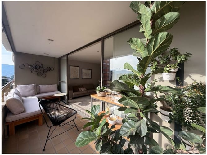 Apartamento de 3 alcobas en venta en El Poblado, Medellín, 110 m² · foto 6 de 24