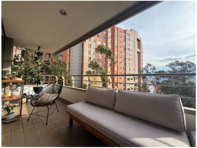 Apartamento de 3 alcobas en venta en El Poblado, Medellín, 110 m² · foto 7 de 24