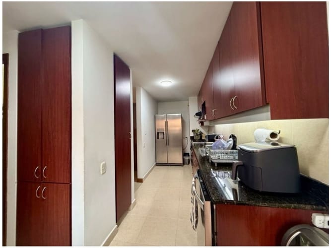 Apartamento de 3 alcobas en venta en El Poblado, Medellín, 110 m² · foto 11 de 24