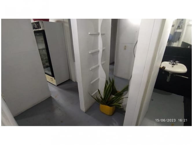 Local en venta en Avila, Envigado, 144 m² · foto 3 de 15