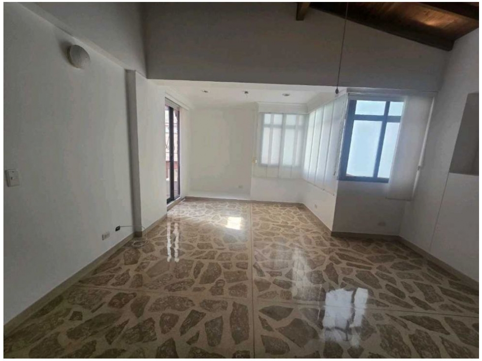 Apartamento en venta en Laureles, Medellín · foto 7 de 24
