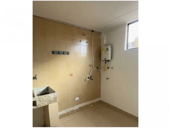 Apartamento de 3 alcobas en venta en Laureles, Medellín, 90 m² · foto 9 de 12