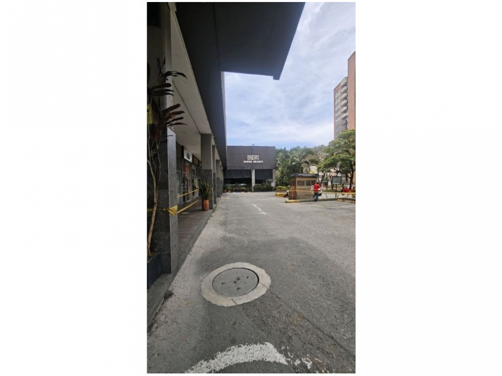 Apartamento en venta en Los Colores, Medellín · foto 2 de 24